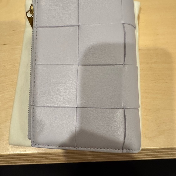 Bottega Cassette Small Bi-Fold Wallet - Picture 2 of 4